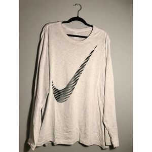 🔥NIKE DRI FIT LONG SLEEVE TEE🔥